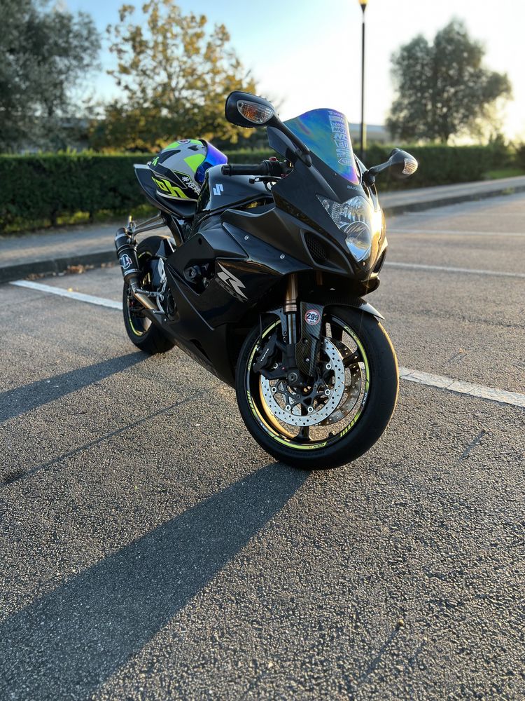 Suzuki gsxr 1000 k6 vendo ou troco