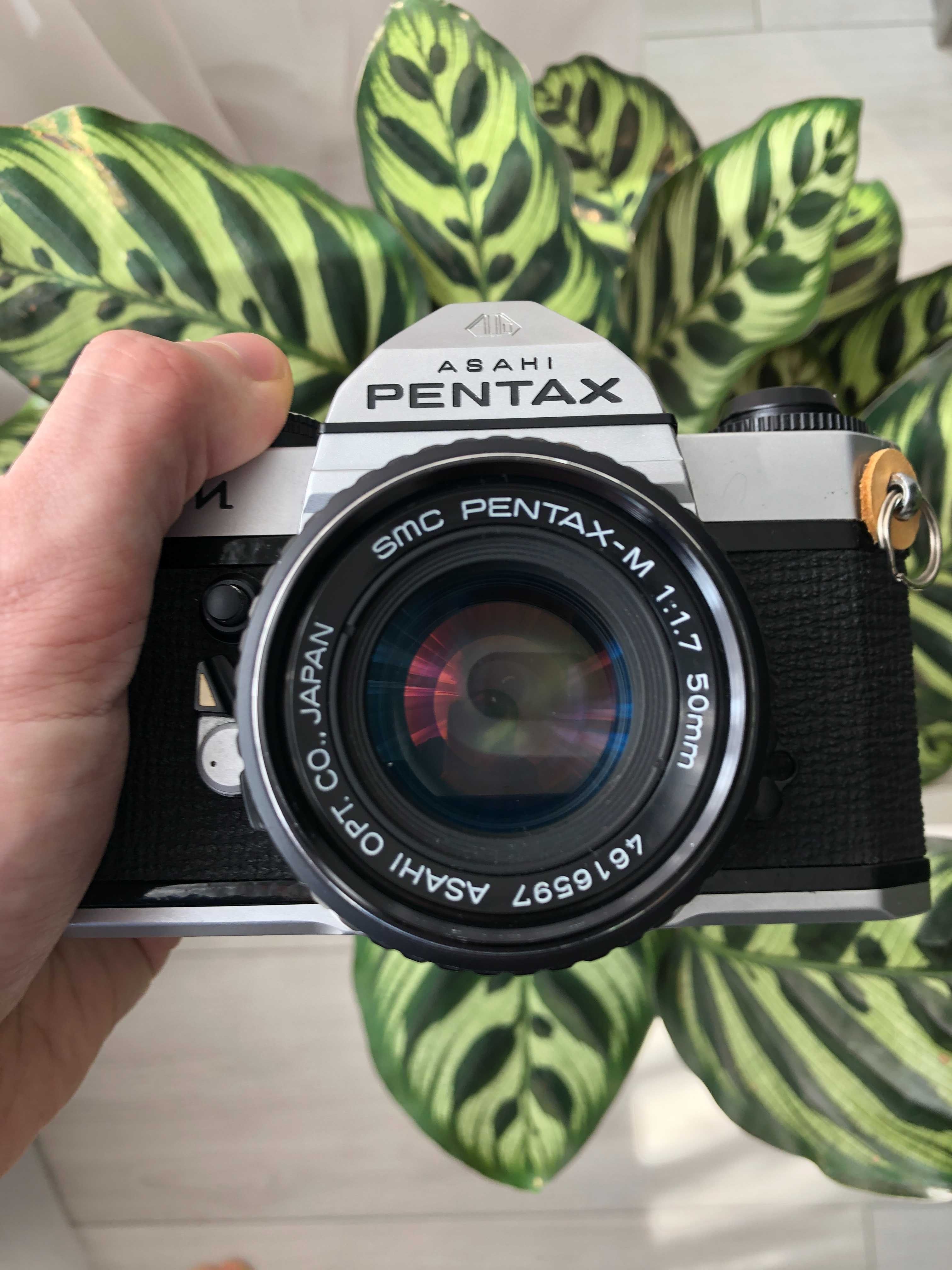Фотокамера Pentax KX з Об'єктивом SMC Pentax M 50mm f/1.7
