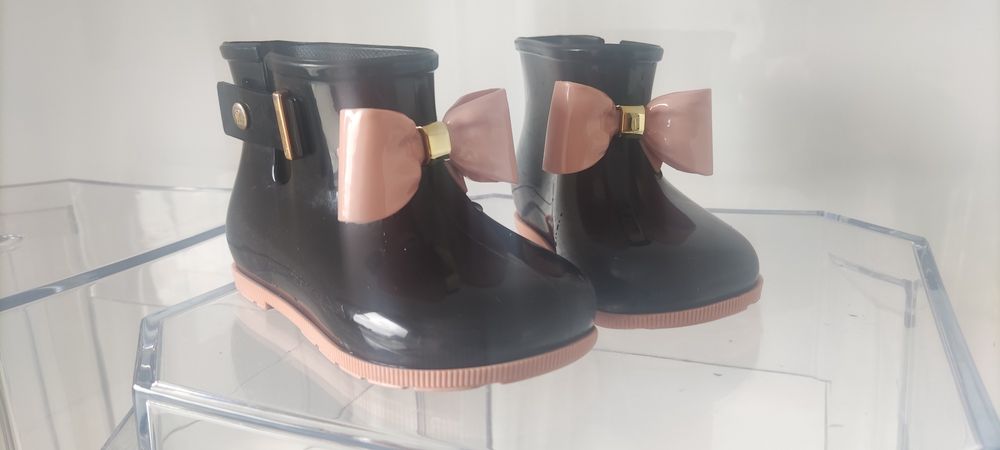 Calçado menina tam 25/26