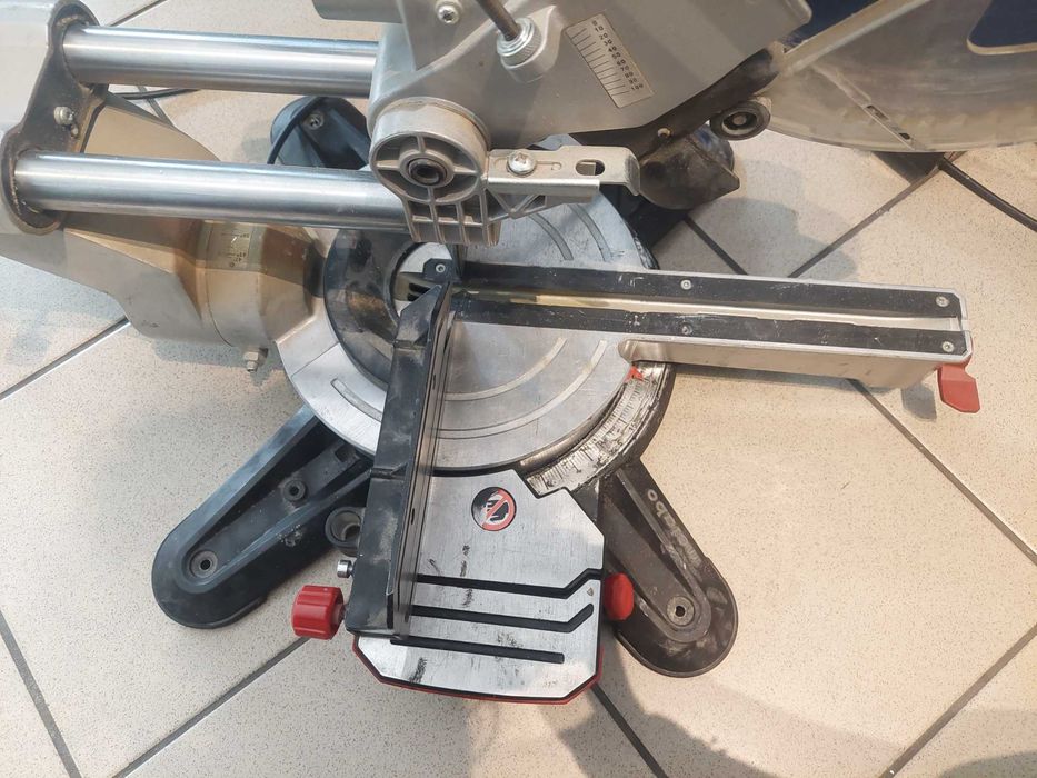 Metabo KGS 305 M Ukośnica z Posuwem Kapówka 305 mm / Cz-wa