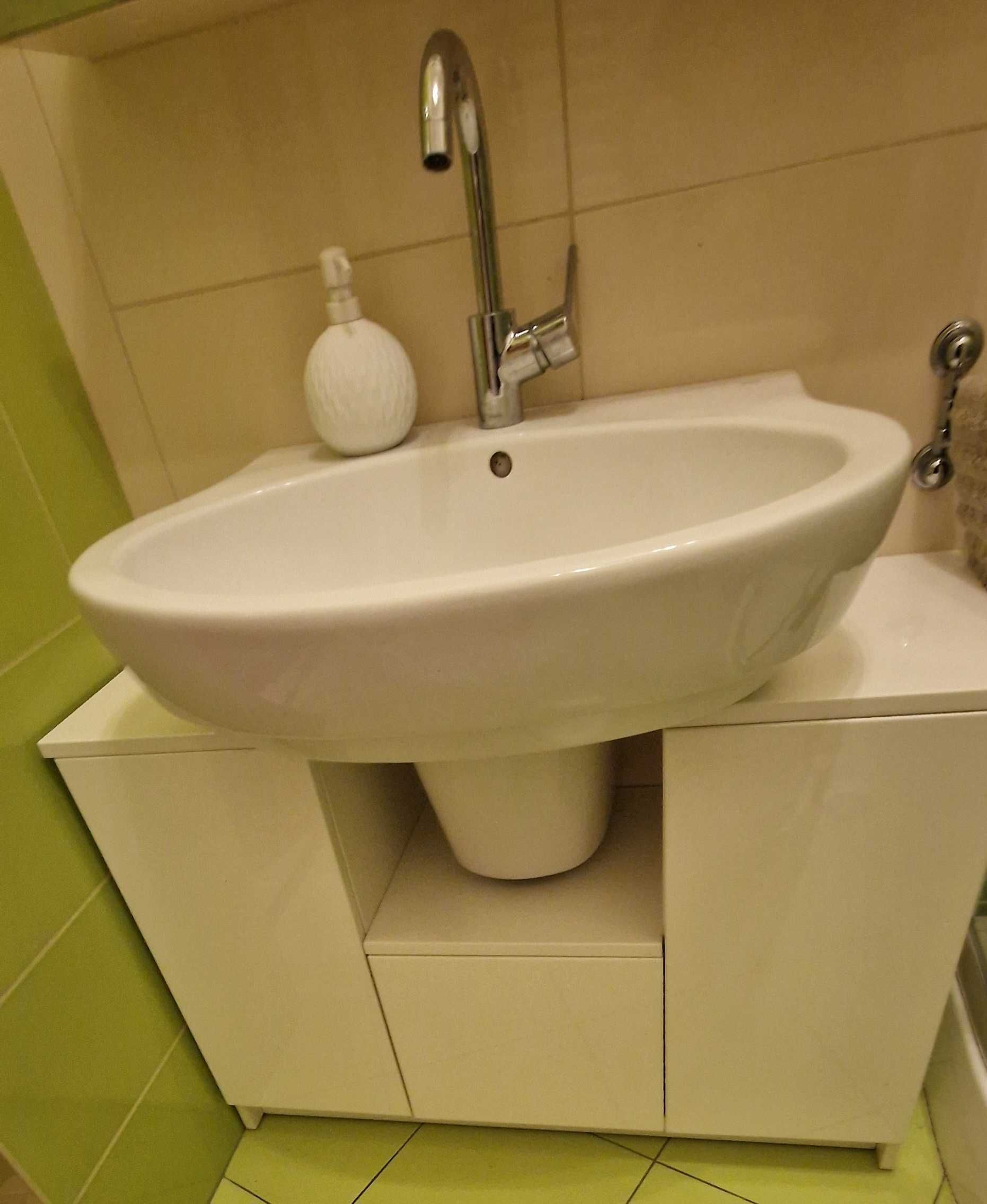 Szafka biała łazienkowa 250zł, 3-drzwiowa, front lakier biały, Tip-On