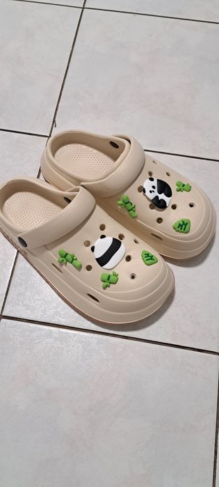 Крокси нові, хорошої якості