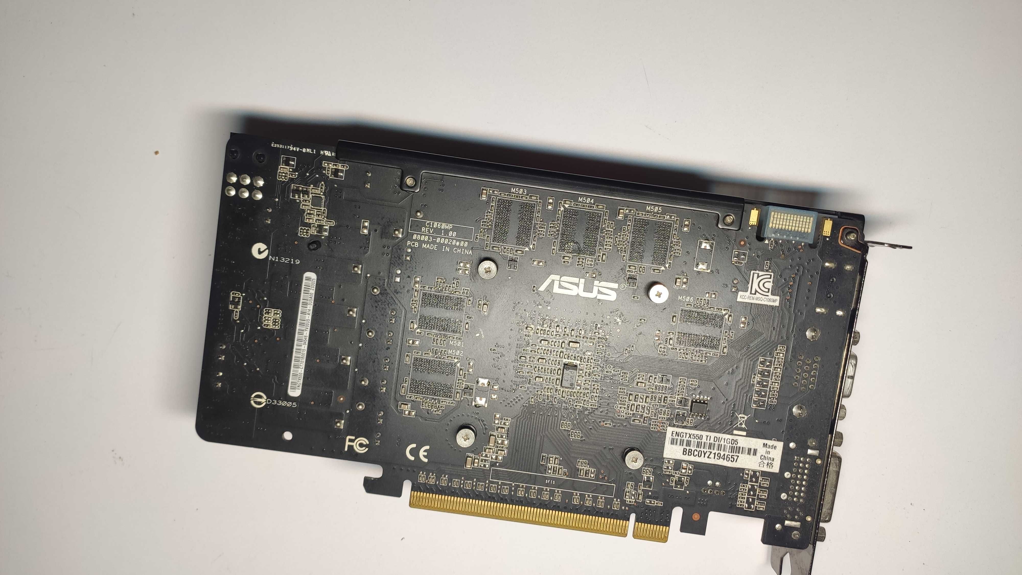 Karta graficzna Asus GTX550 Ti 1GB GDDR5 192b (ENGTX550 TI DI/1GD5)