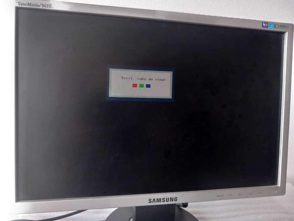 Monitor Samsung 943 NW