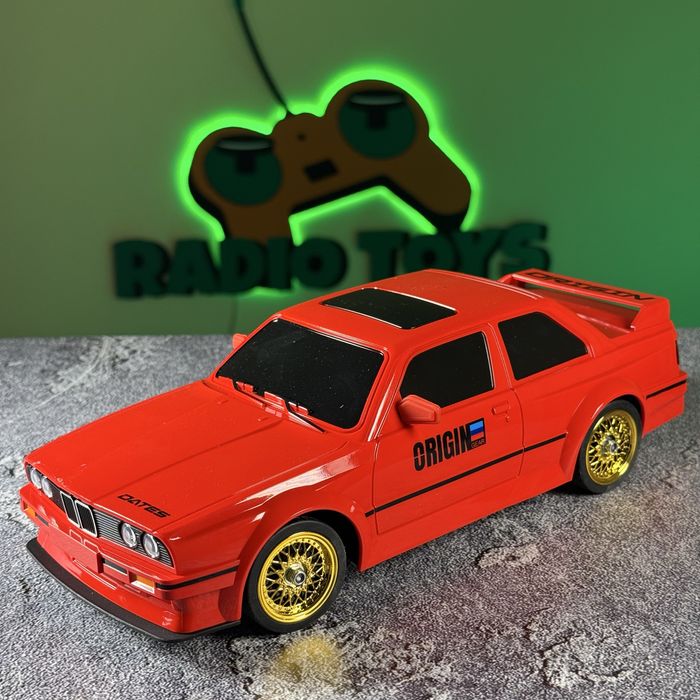 Дрифт машинка BMW Е30 на радиоуправлении Красна Машинка для дрифта БМВ