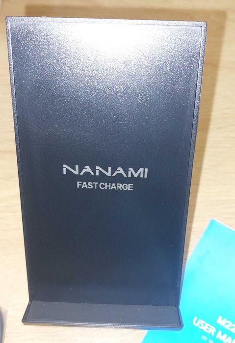 NANAMI Szybka bezprzewodowa ładowarka