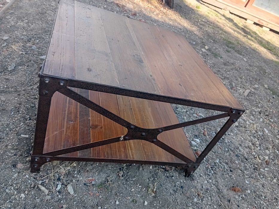 Mesa de centro ferro e madeira