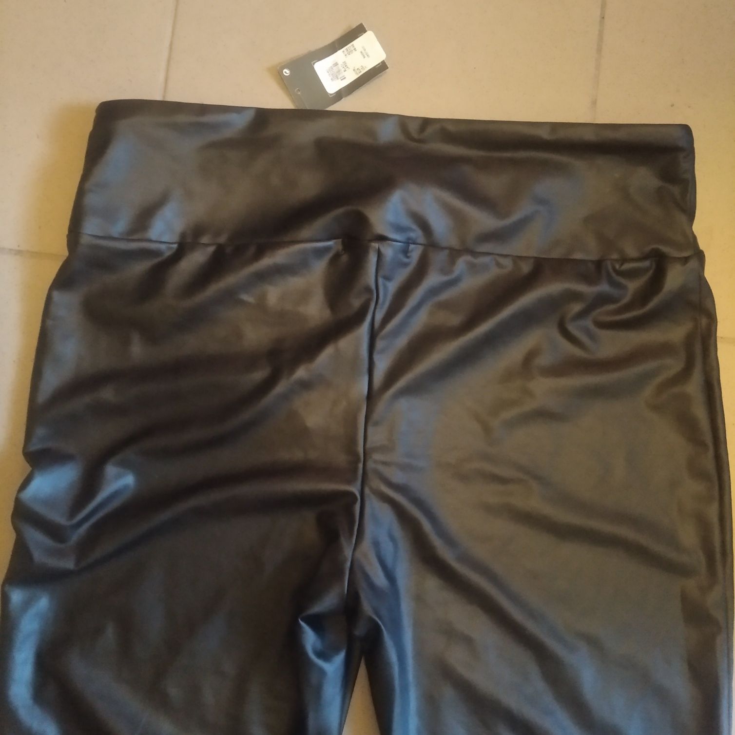 Spodnie skóropodobne nowe rozmiar XL/2XL  firmy  Primark