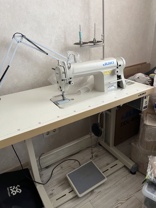 Juki DDL-8100e промислова  швейна машина