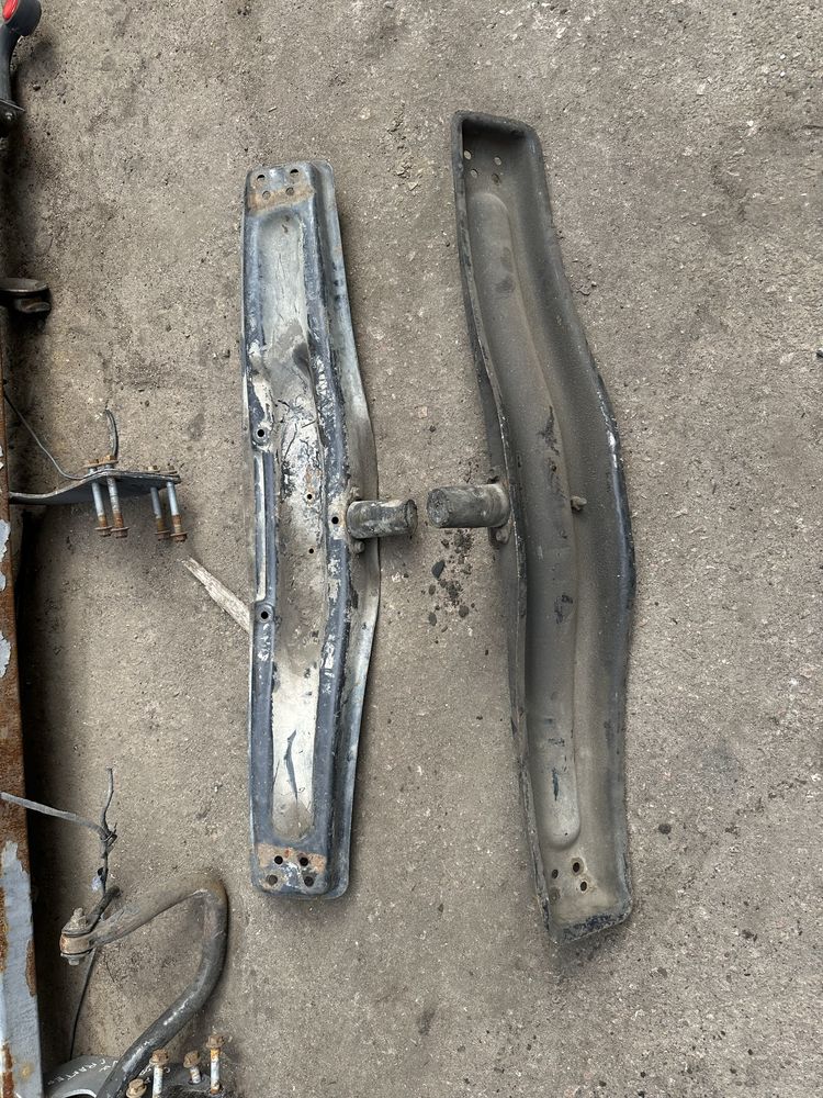 Траверса КПП Mercedes Sprinter, Volkswagen LT A9012420101