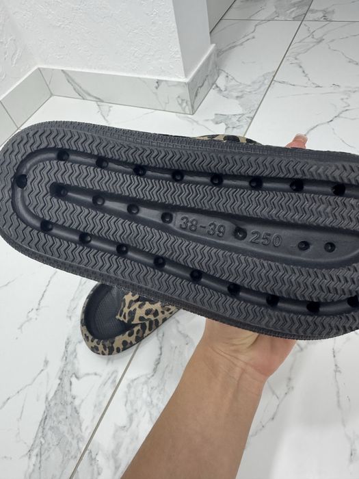 В’єтнамки з леопардовим прінтом