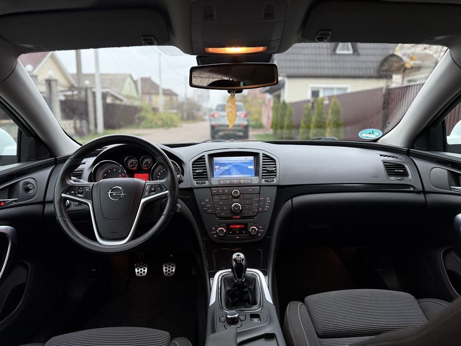 Розмитнений Opel Insignia з Німеччини