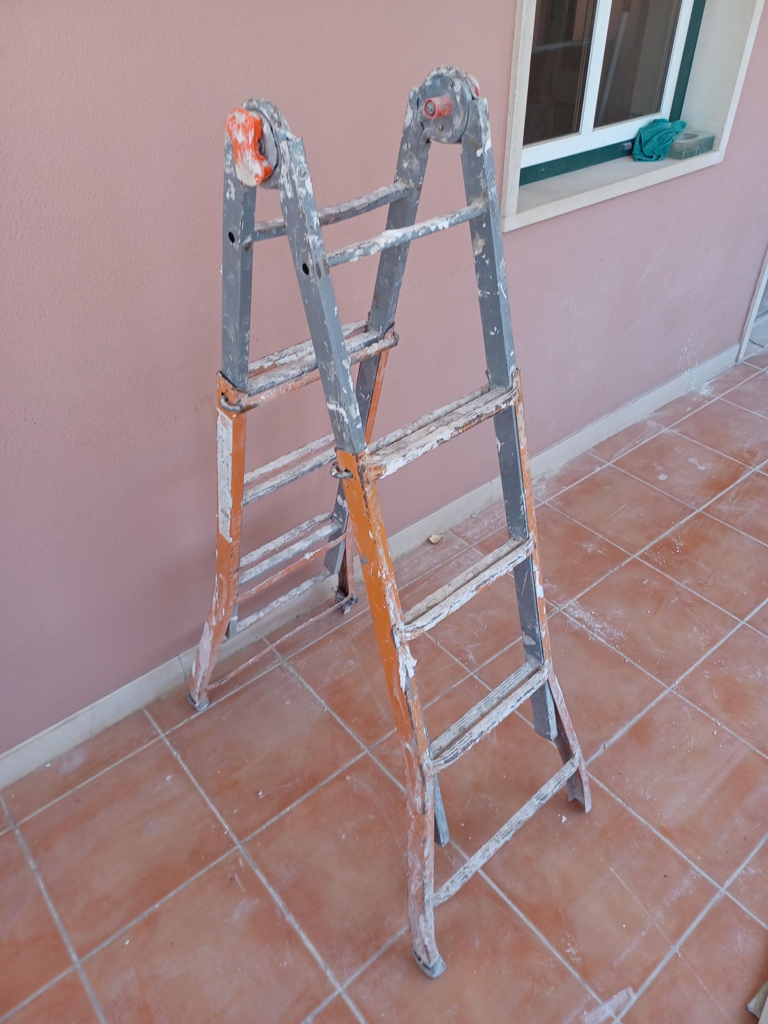 Escadote de Ferro Gierre