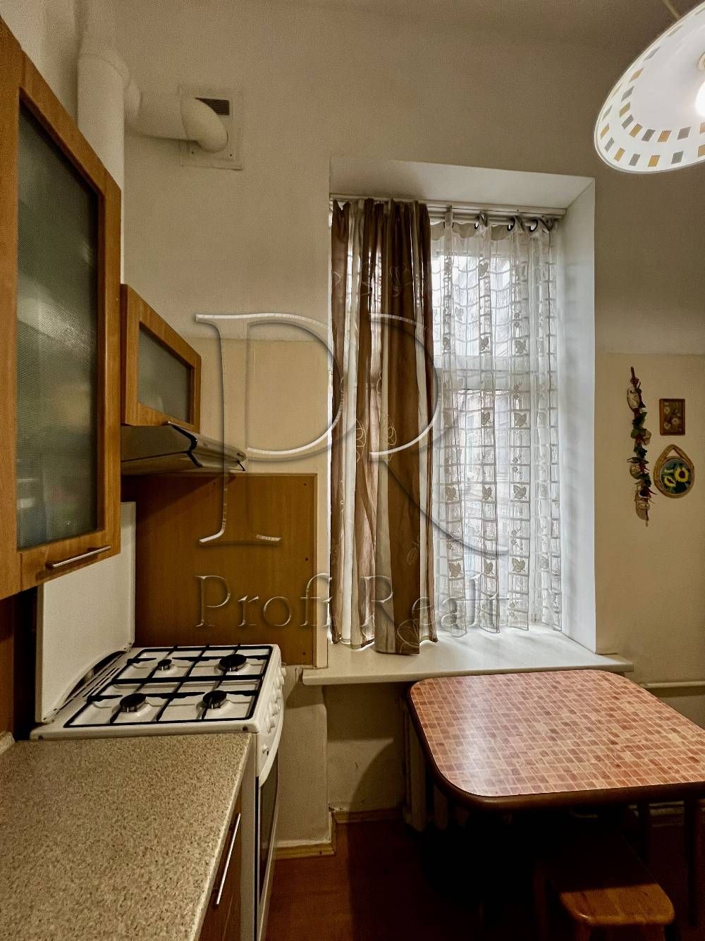 Продаж 2 кім. квартири вул. Михайлівська, 22-Б/м.Хрещатик/Золоті Ворот
