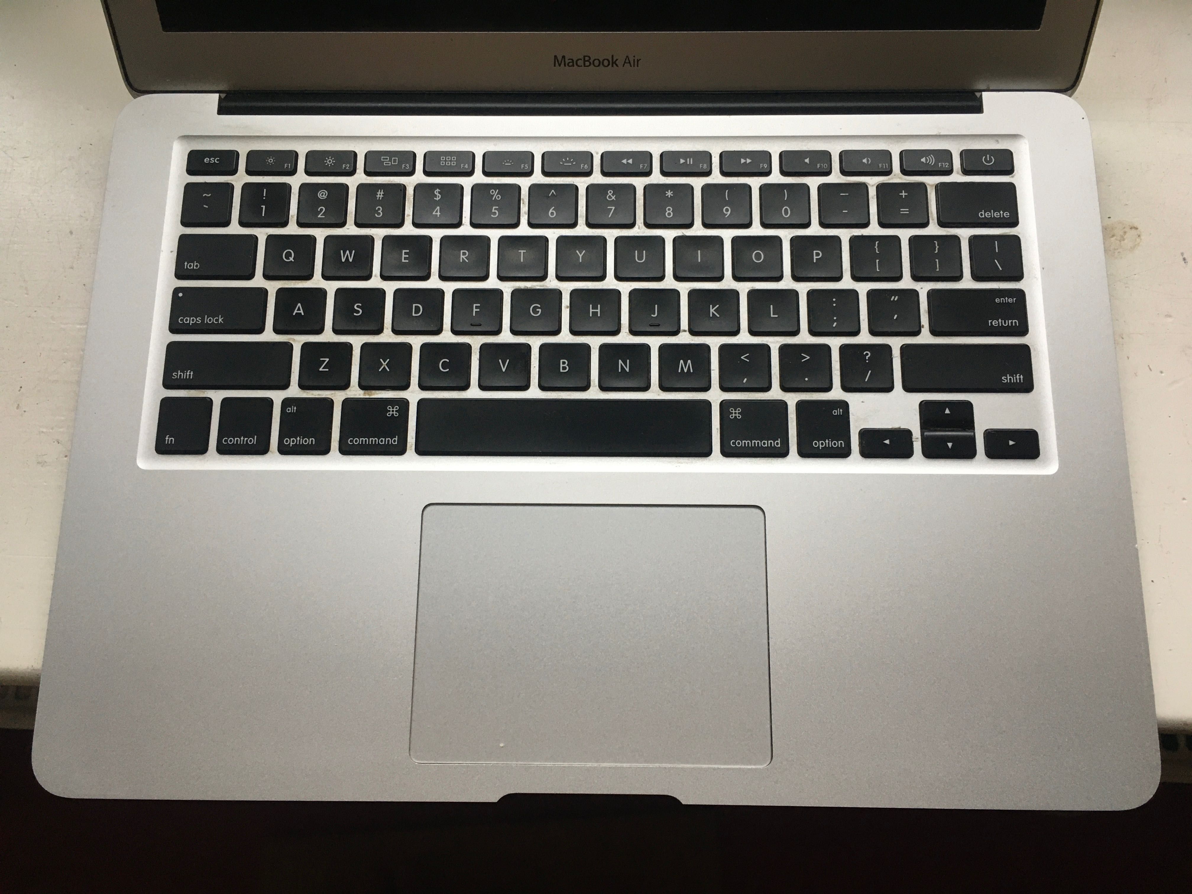 Apple MacBook Air 6,2 | 2013 | i7 1,7gHz| 8GB | 500GB |