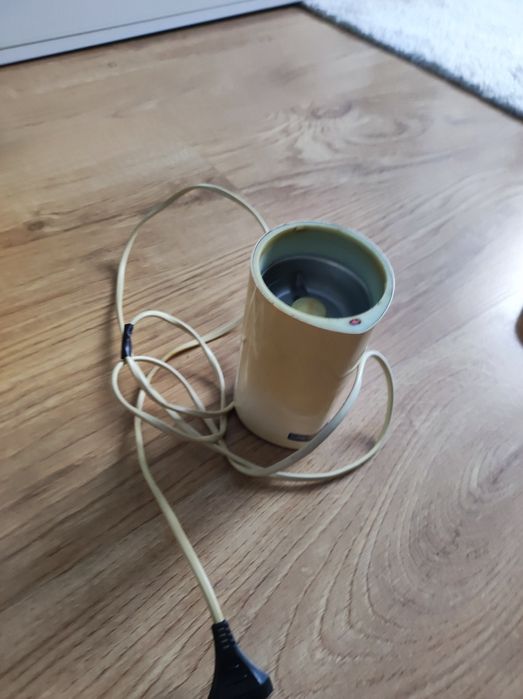 Młynek prl Niewiadów ud-40