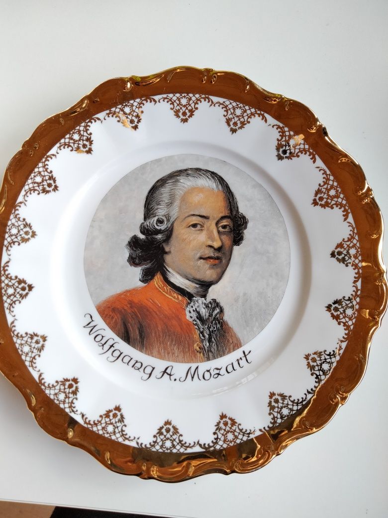 Продам блюдо с изображением Вольфганга  А .Моцарта