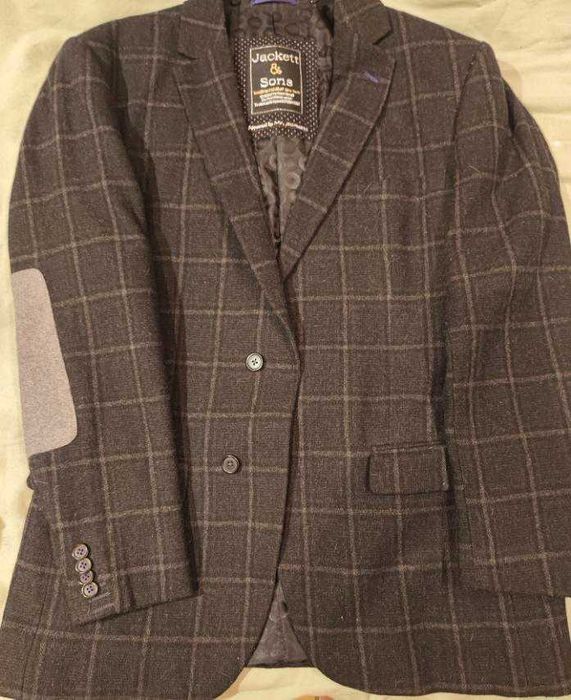 Піджак стильний, навіть цілих два 46-48р