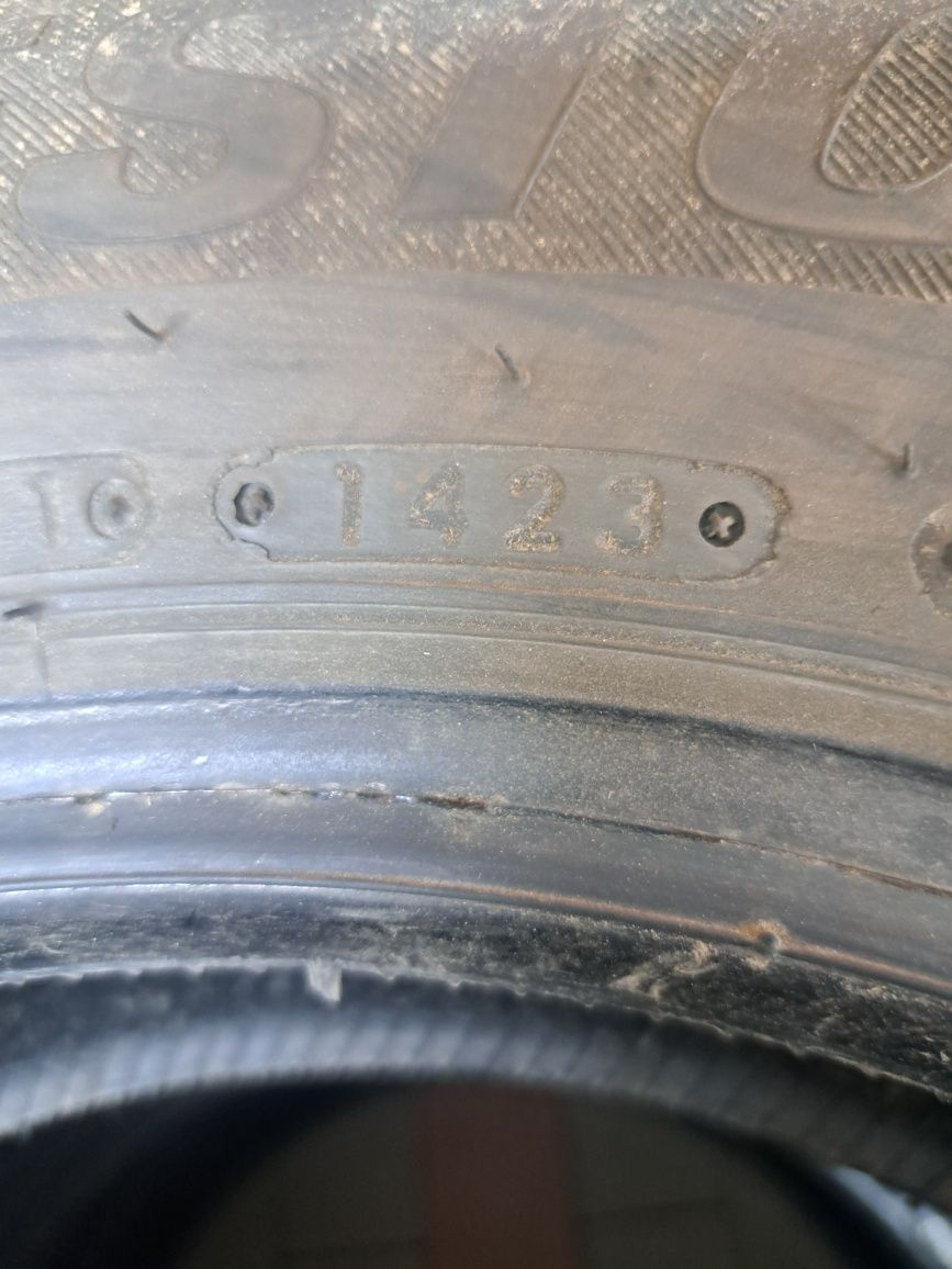 195/75 R16C  Bridgestone