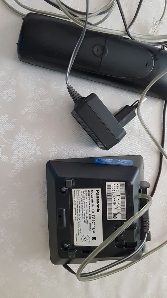 Радіотелефон Panasonic KX-TG1711UA.