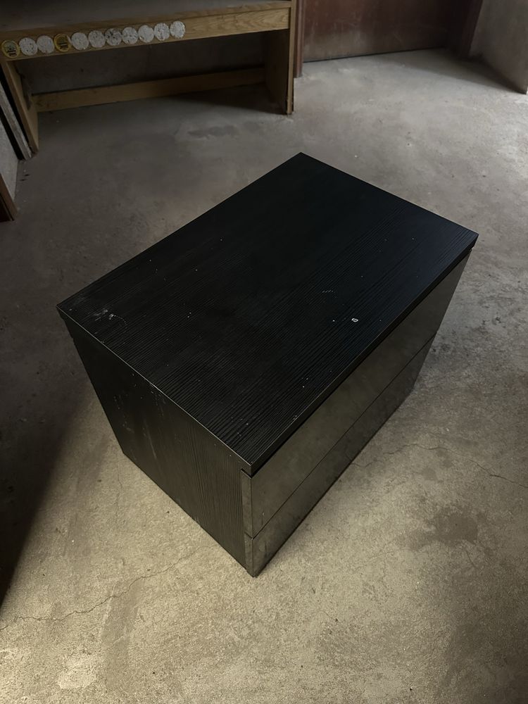Mesa cabeceira preta