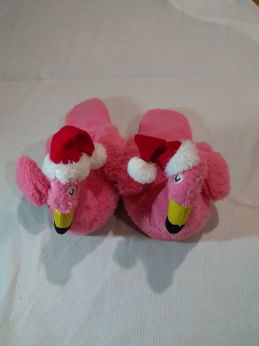 Женские новогодниефирменные тапочки