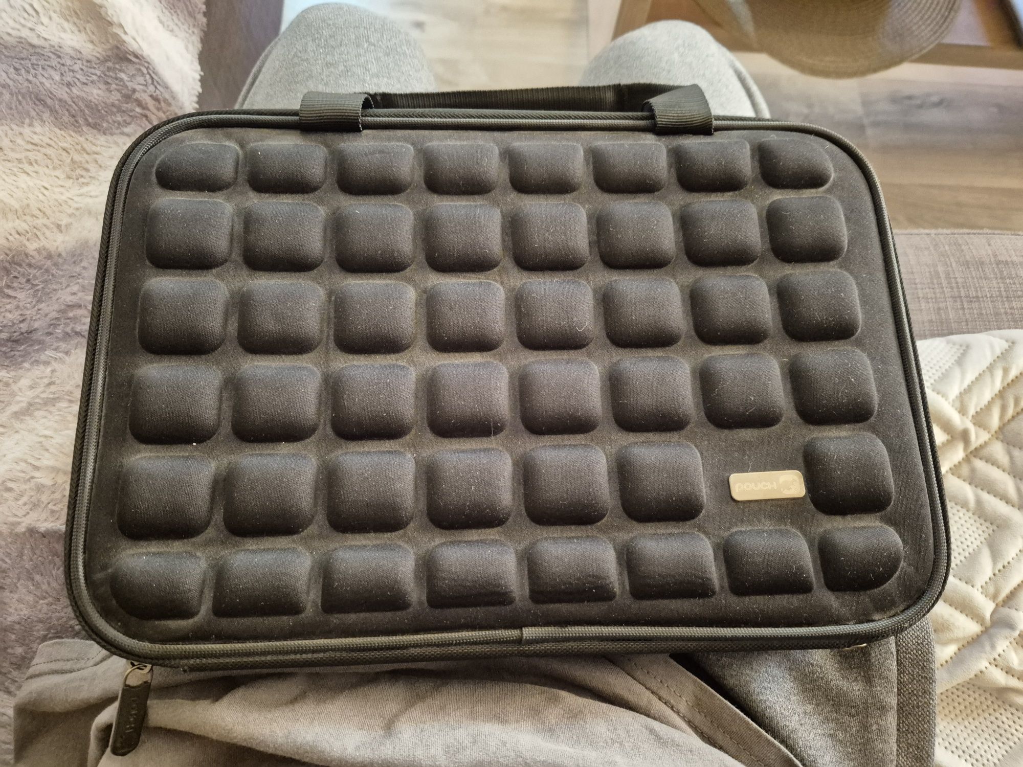 Etui na tablet 13"