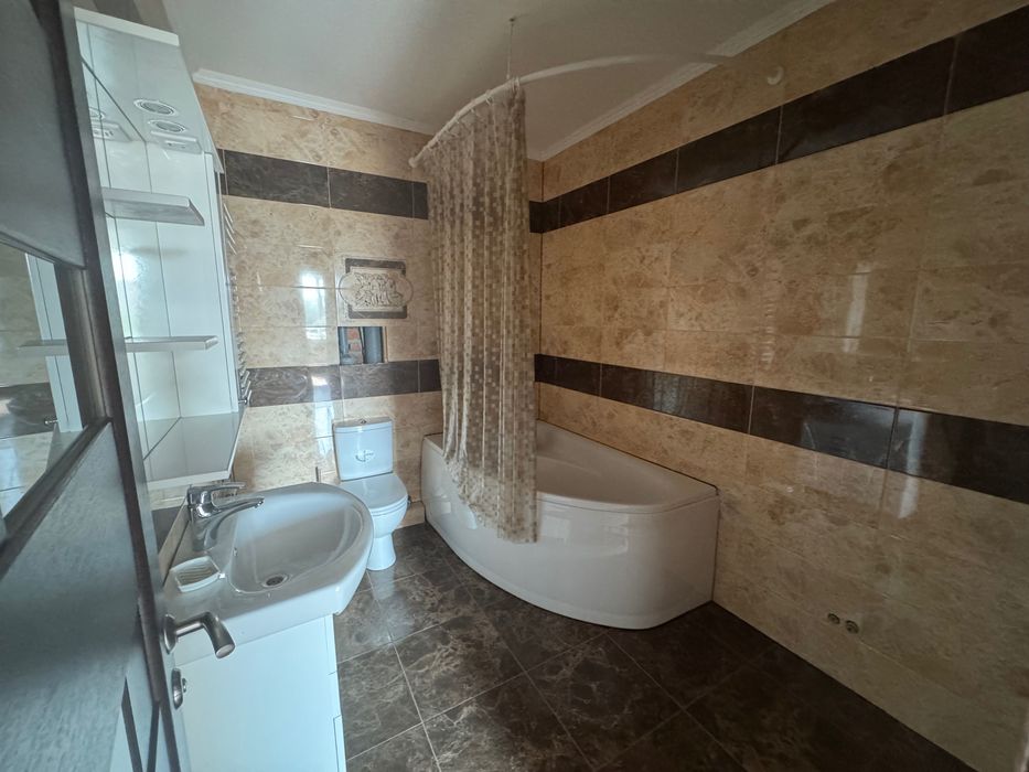 Продаж 2к квартири в центрі Чорткова