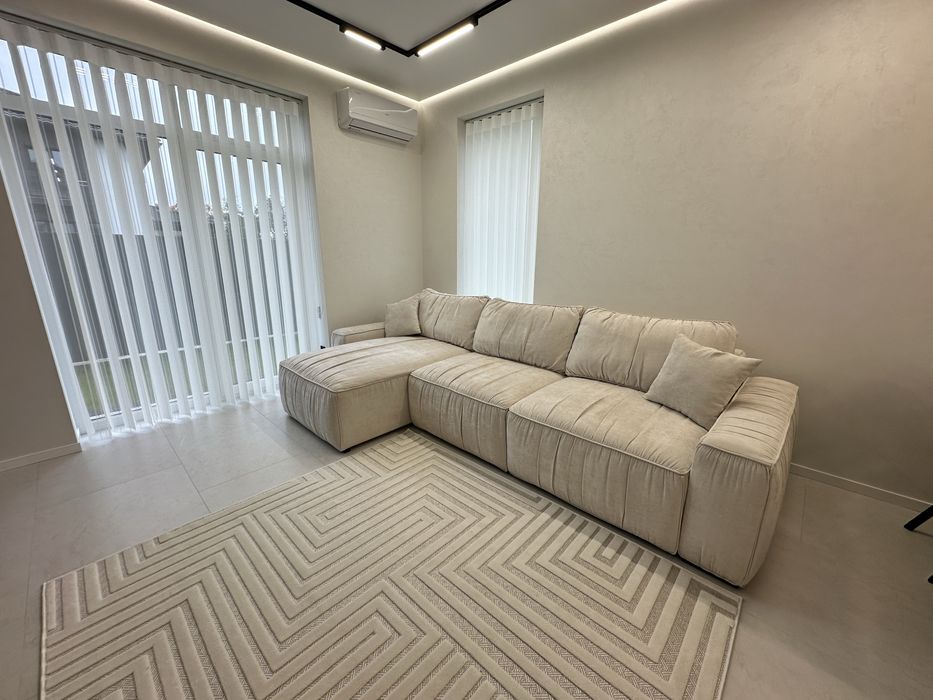 Продам будинок в Крихівцях поруч вулиці Садова.