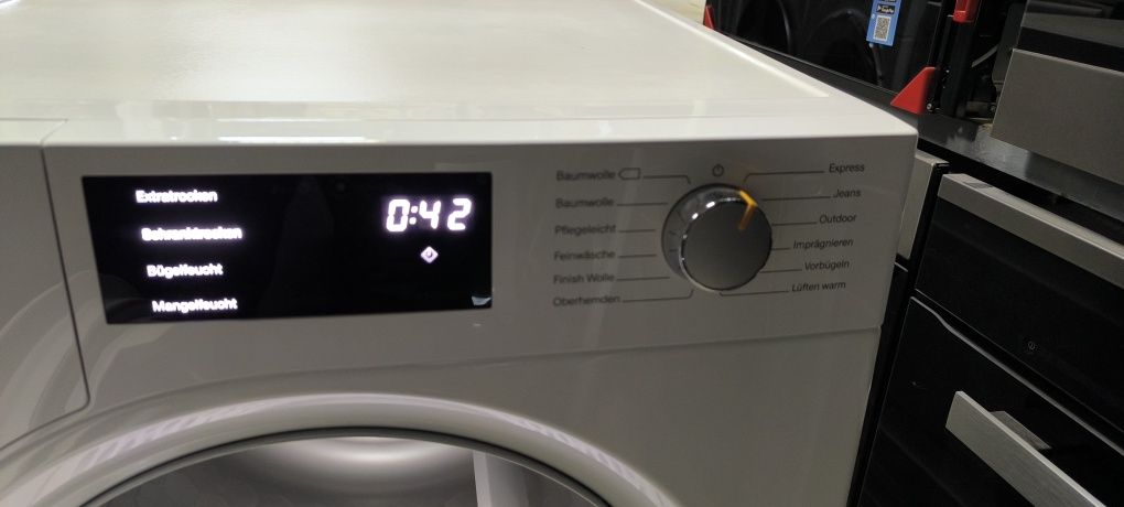 Сушильна машина(308год) Miele TWE727 wp