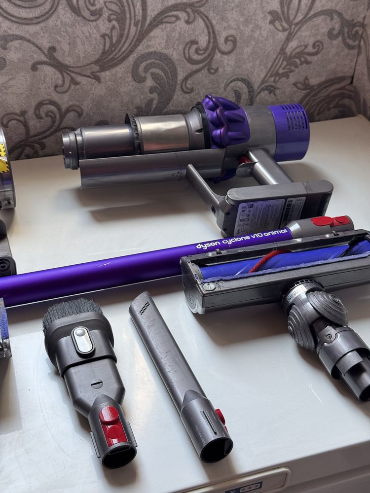 Пилосос Dyson v10