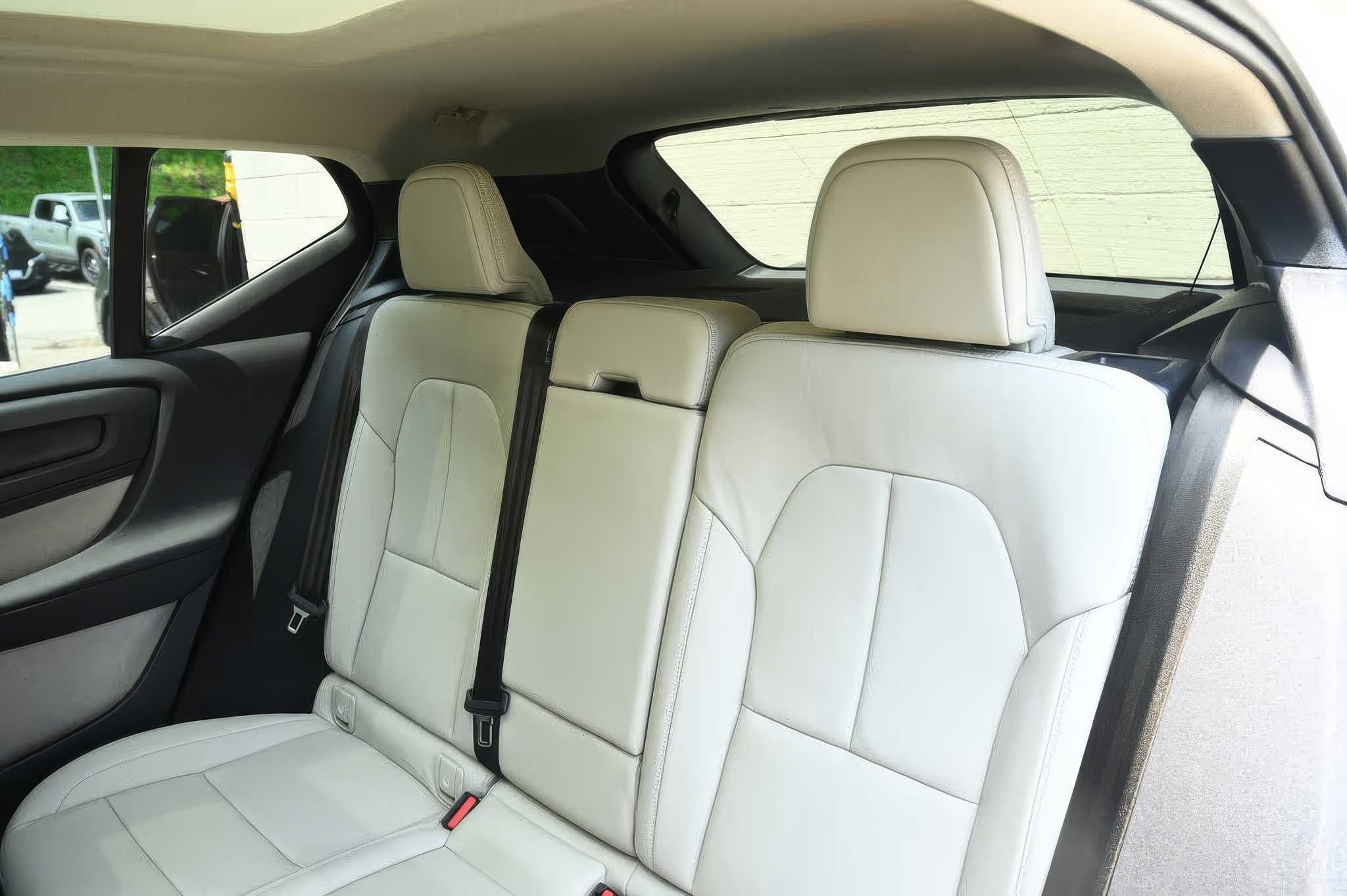 2021 Volvo XC40 T4 Inscription
