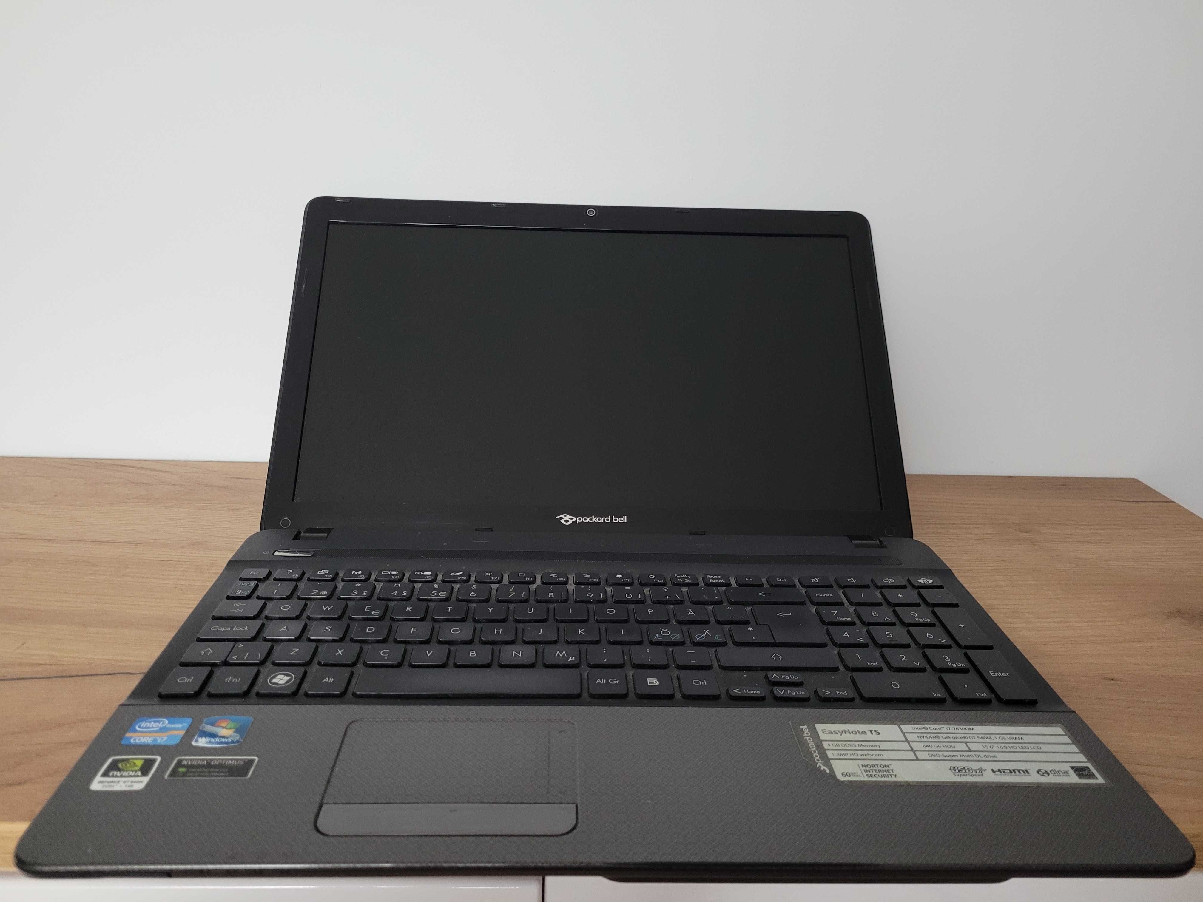 Laptop   i7 / 4 Gb / 640 Gb