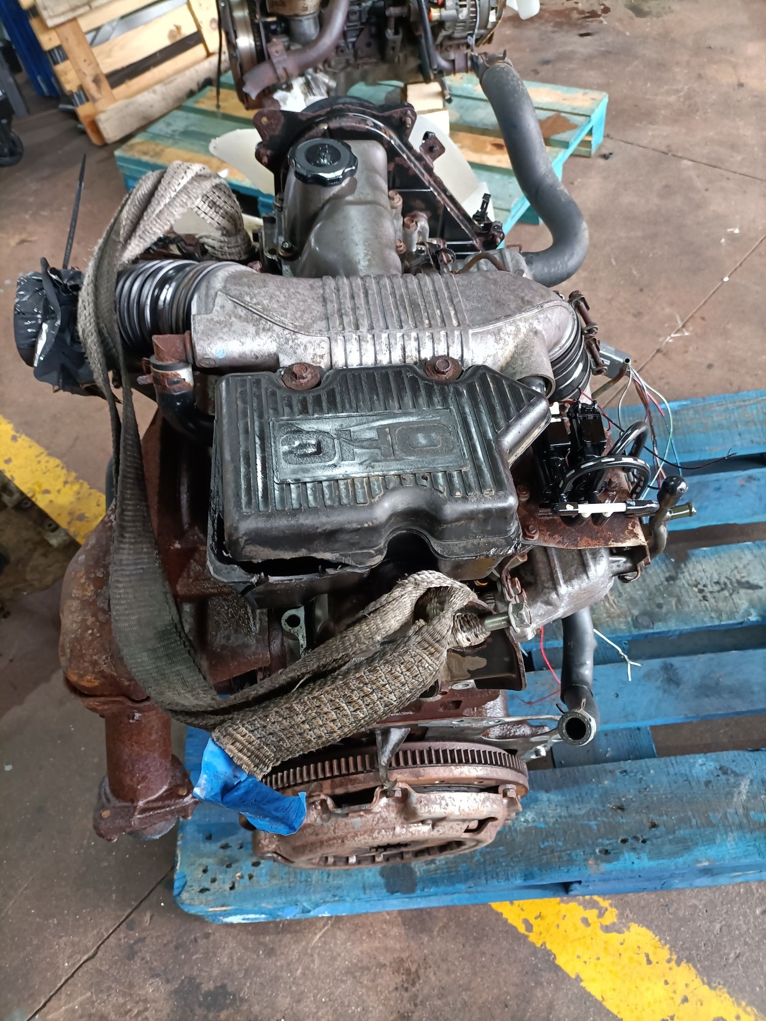 Motor Mazda b 2500