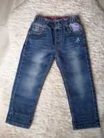 Spodnie dżinsowe 104