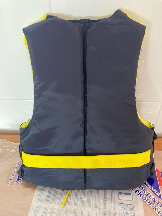 Colete nautico marca Regatta tamanho  30-50 Kg