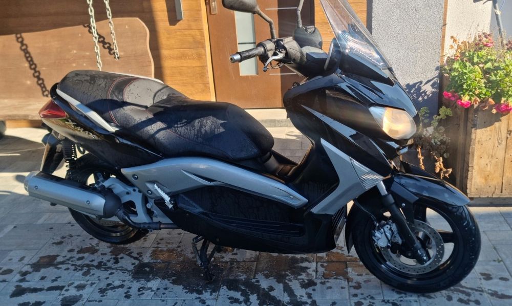 Yamaha xmax 125 piękny