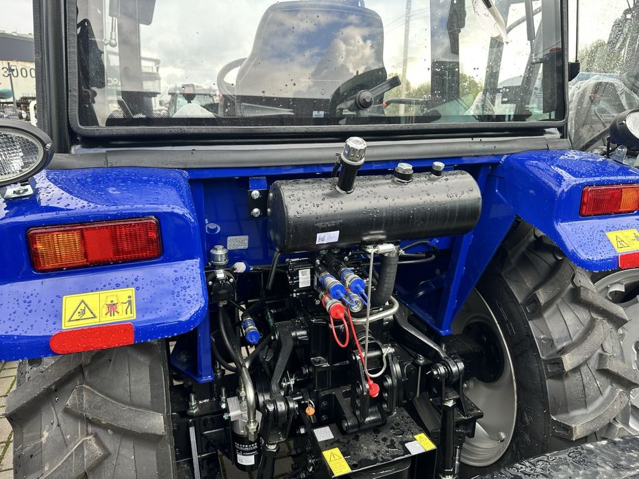 Трактор Ловол 504