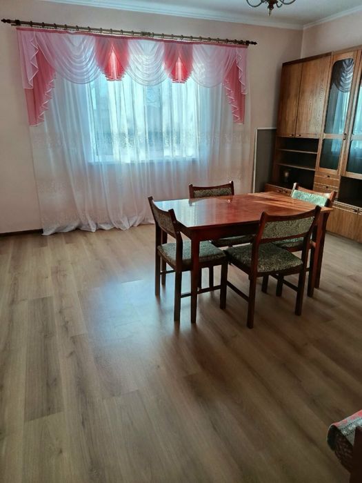 продам будинок в хорошому стані, готовий до проживання