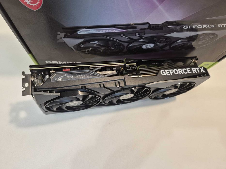 Karta graficzna MSI GeForce RTX 4070 Ti SUPER GAMING X SLIM 16 GB