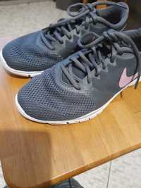Кросівки Nike)))