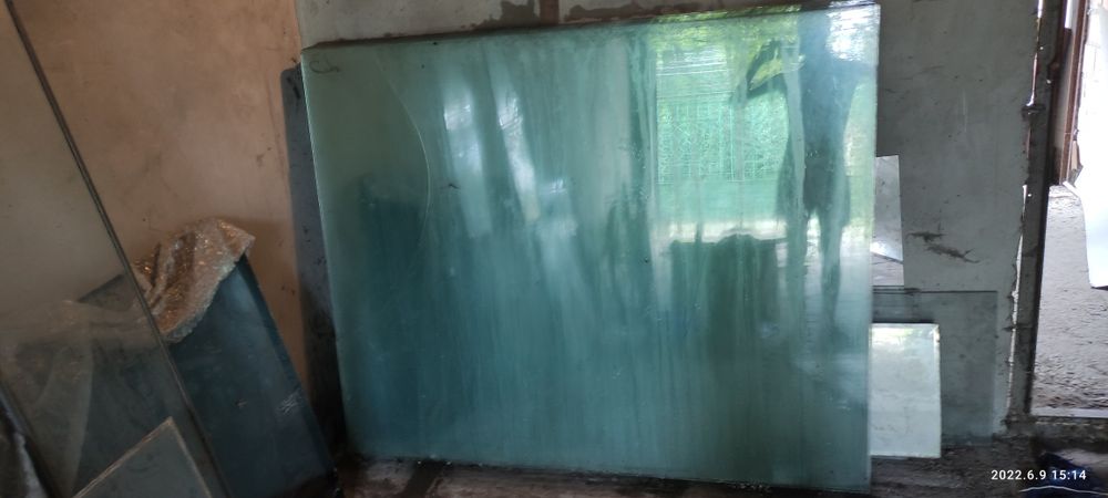 Продається скло листове