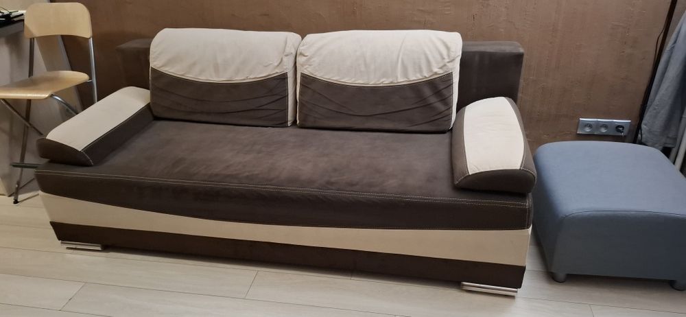 Sofa rozkładana ze skrzynią na pościel, używana