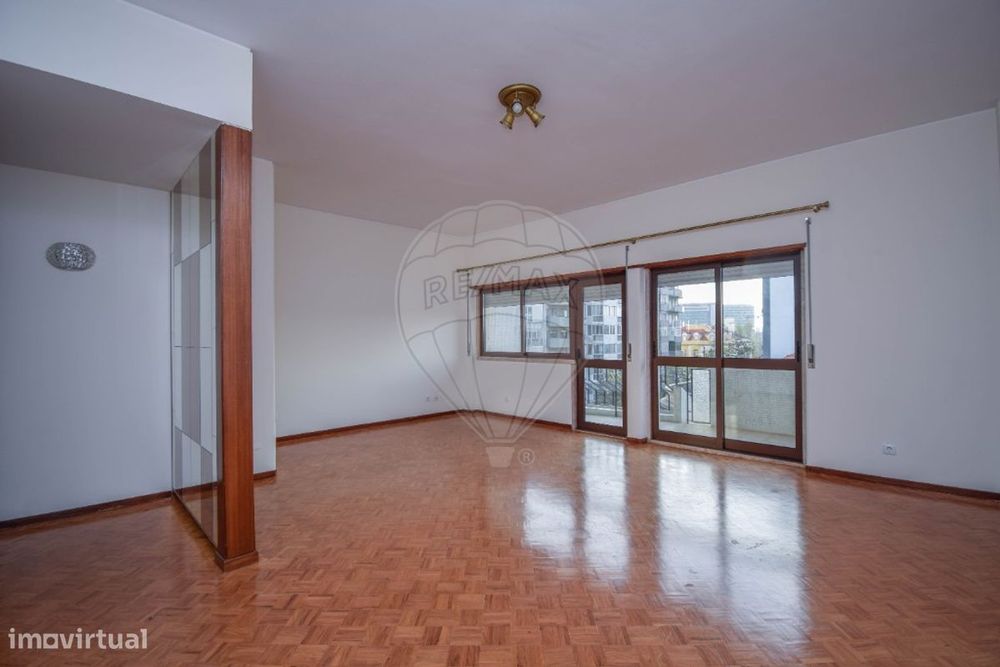 Apartamento T2 para arrendamento