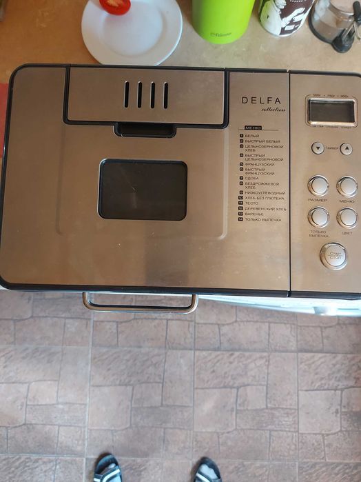 Хлібопічка DELFA нова