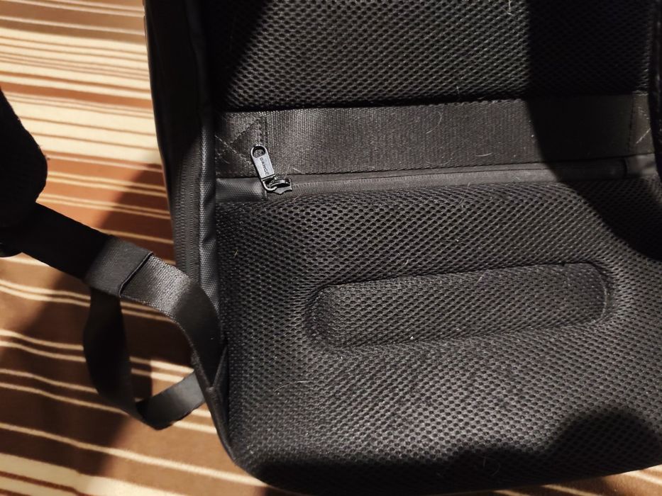 Mochila de Viagem/Trabalho – Anti-Roubo + Porta USB