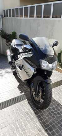 Yamaha YZF Thunderace 1000