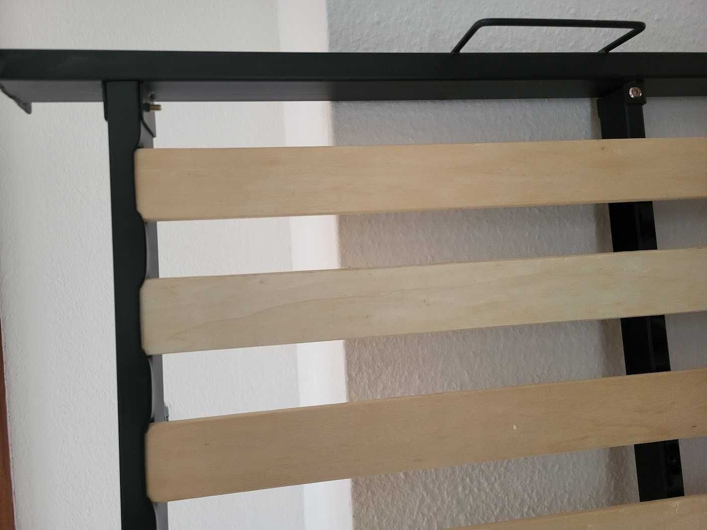 Sypialnia solidne łóżko sosnowe
