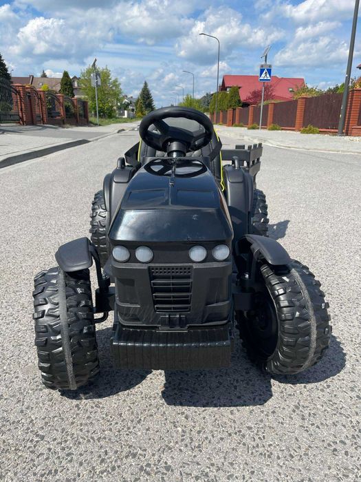 Duży traktor na akumulator z przyczepą gumowe koła skórzane siedzenie
