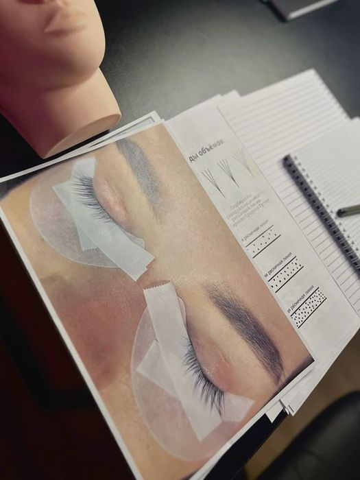 Обучение наращивание ресниц.